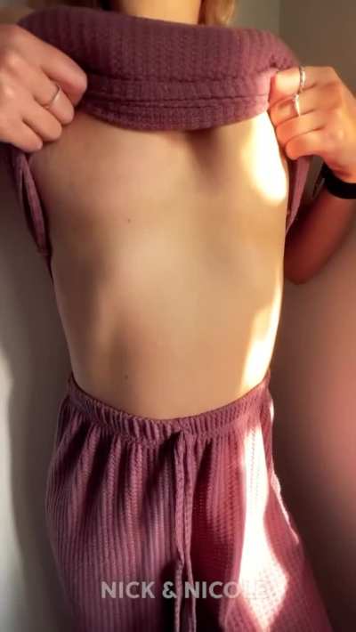 It&rsquo;s good for your mental health if you stare at my tits [OC] [DROP]