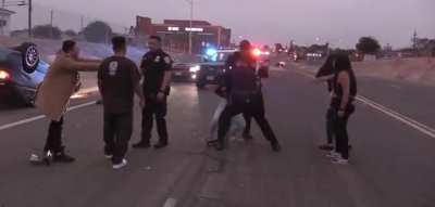 Woman attacks camera man at the scene of the accident&hellip;