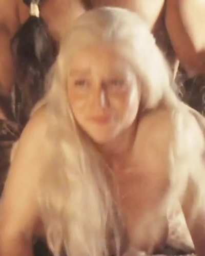I could watch Emilia Clarke&rsquo;s tits and little belly jiggle all day long