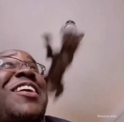 😲
