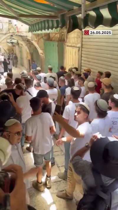 Israelis chant 
