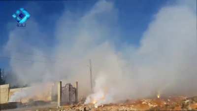 White phosphorous shell narrowly misses the cameraman - Aleppo 2016