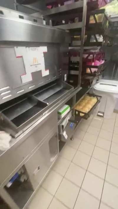 Kitchen above the &ldquo;front&rdquo;