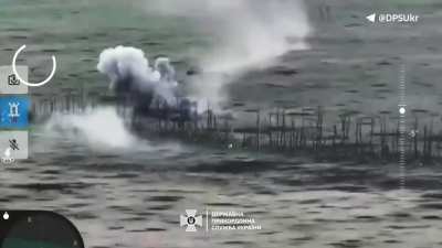 Ukrainian Artillery sends Russians flying
