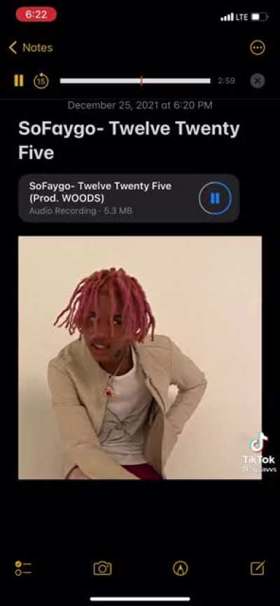 y’all think faygo’s voice/flow lowkey sound like durk? 🤔