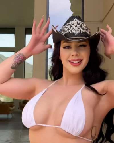 And this cowgirl can ride