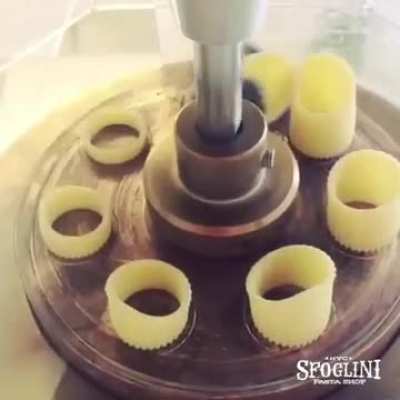 Pasta-making machine