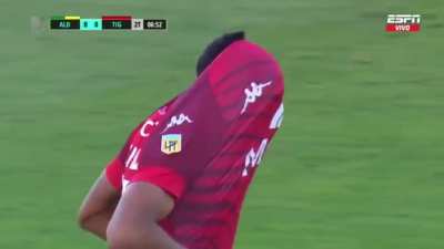 Gran atajada del arquero de aldosivi cuyo nombre no sé cómo se escribe