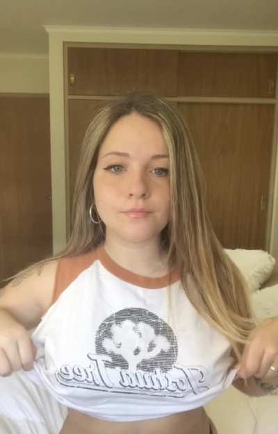 I'm looking for a big penis to accompany my big tits