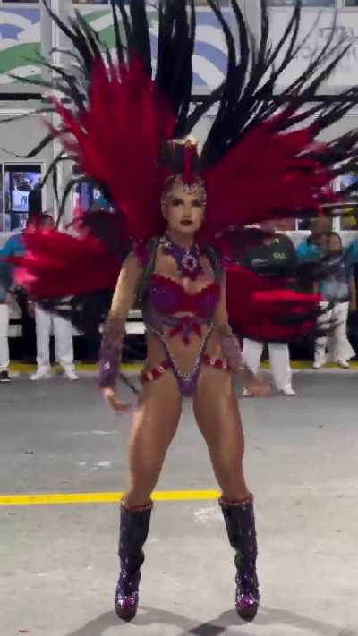 Gabi Martins