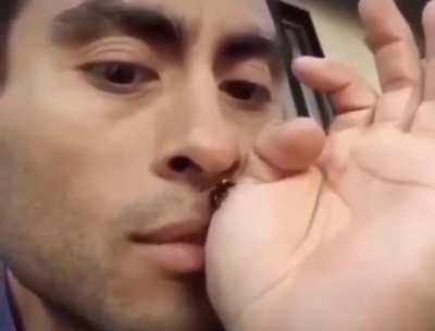 &ldquo;He smells so good&rdquo;