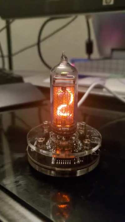 This single tube nixie kit from eBay. I love the warm glow of Neon ❤❤