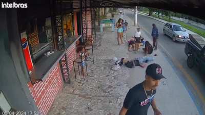motorcyclist crashes into five women