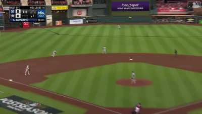 [Highlight] The rookie Oswald Peraza takes over for Kiner-Falefa and immediately makes a stunning play