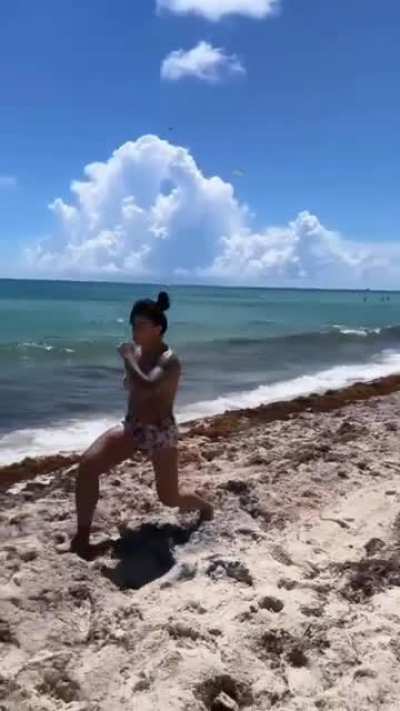Claudia G.