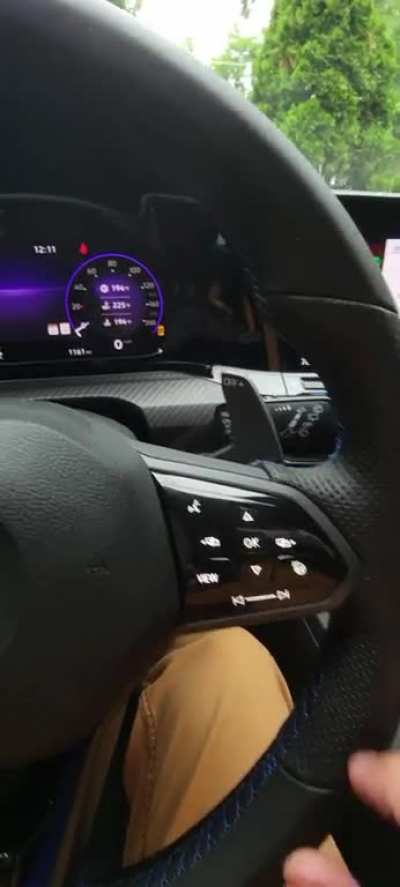 Just clearing up a couple misconceptions about the infotainment in the Mk8.