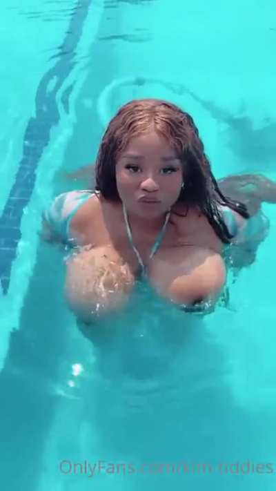 Stop everything &amp;amp; check out Onlyfans: Kim-Tiddies 🤩 You won't be disappointed 🤤