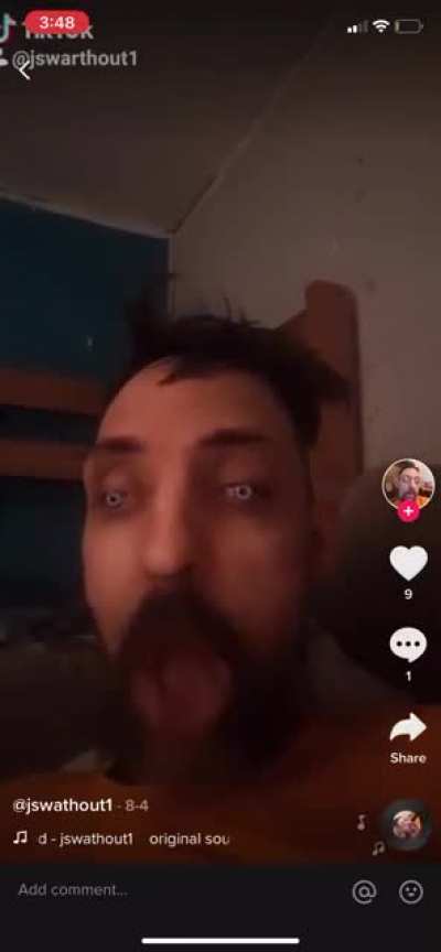 found this guy in the comments thirsting after some trump supporter girl .. yikes