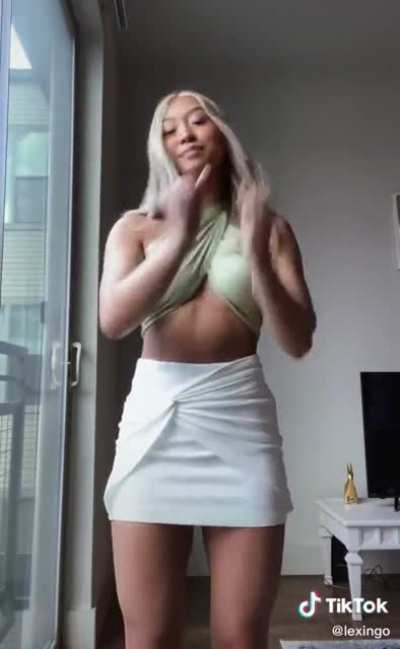 Subtle outfit