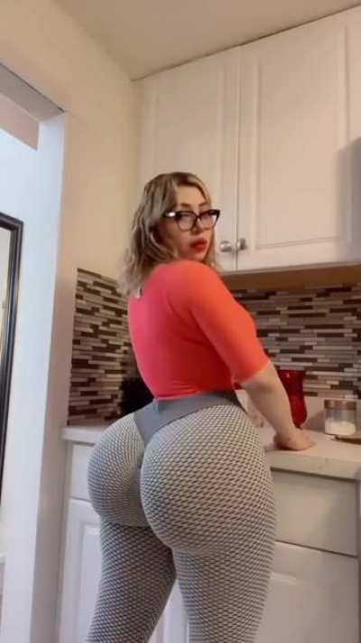 DAYUMMMM