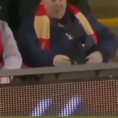 (||●'◡'●)))