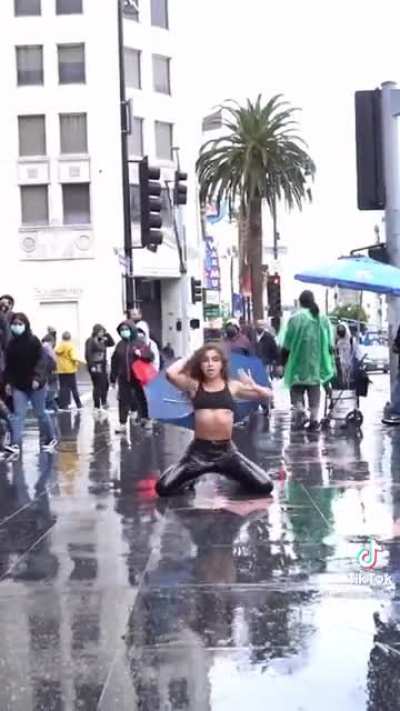 Feel sorry for the people in LA who have to endure people like her blocking sidewalks/streets for a tiktok video.