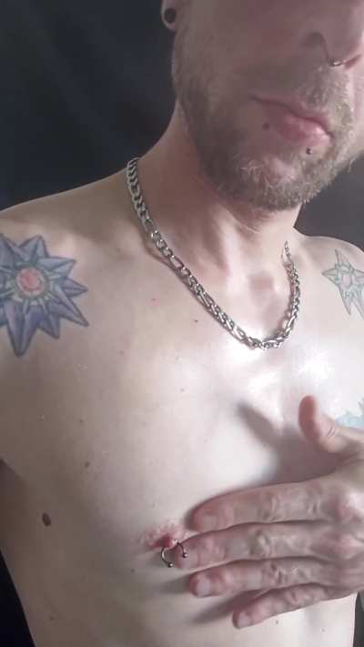 I NEED A FAG WHO WORSHIPS MY NIPPLE PIERCINGS