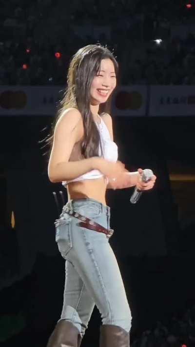 Dahyun looking so good 🤍