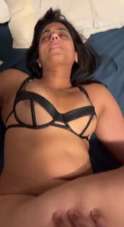 👙👙🙈