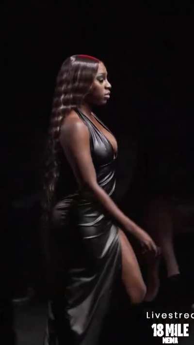 Naomi (LA Fashion Week 2022)