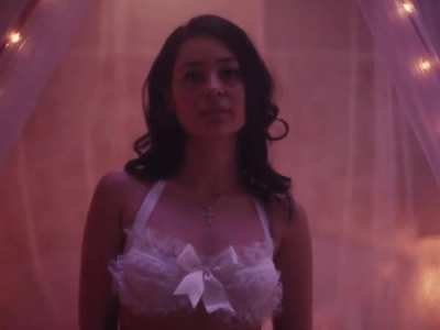 Alexa Demie is so hot in Euphoria