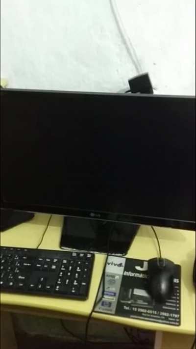 asked a friend to jailbreak my ps3 and he did this