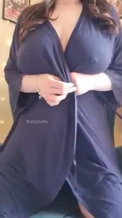 Could I convince you to fuck me?