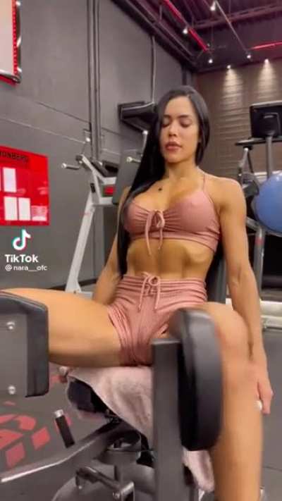 Clitoris piercing