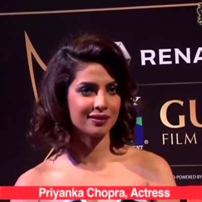 Priyanka being asked if she&rsquo;d ever insisted on doing Deepika&rsquo;s role in BM 😭😭😭😭 what a perfect response lol