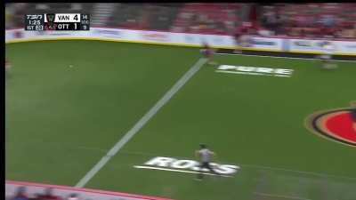 Goal on empty net in the first quarter! Painful....