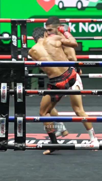 Muay Thai Sweep 