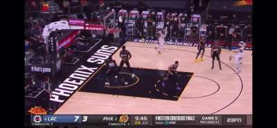[Highlight] Devin Booker getting targeted and cooked by different clippers players