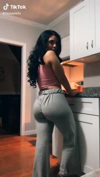 Her bootys hungry