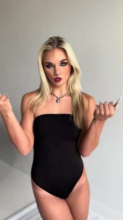 Julia Hart