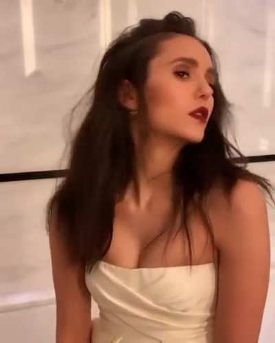 Nina Dobrev