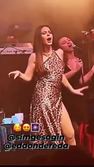 Simge Sağın