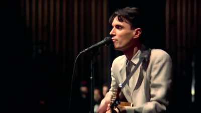 David Byrne performs Psycho Killer
