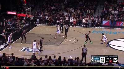 [Highlight] Maxey drills the TOUGH mid-range shot over Dinwiddie while the drawing the foul!