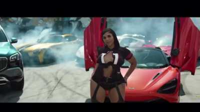 Who&rsquo;s da shorty Ina big stunna video🤔