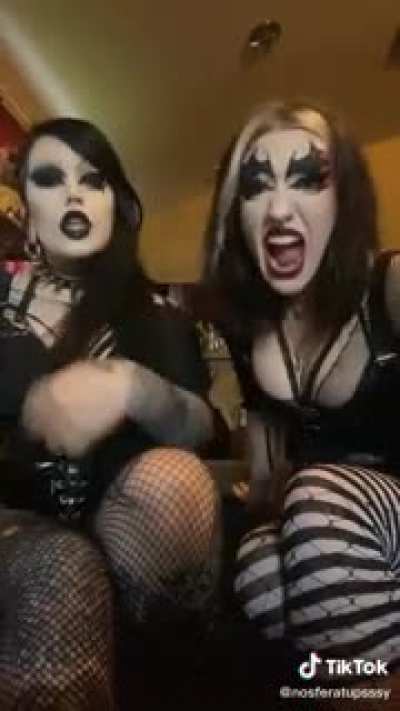 2 goth girls screaming for a minute straight