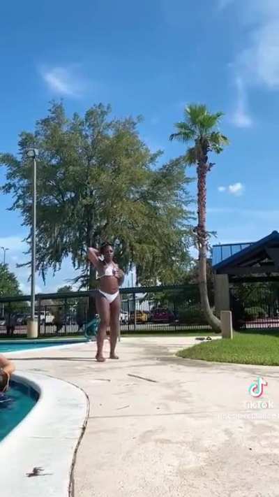 Bikini booty
