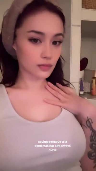 She&acirc;s so pretty &eth;&yen;&micro;