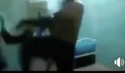 Fam&iacute;lia com Alzheimer acordando .