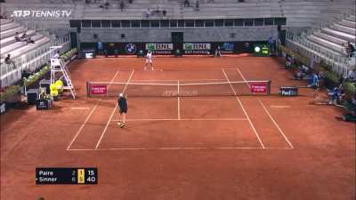 Benoit Paire fighting all the way to the end!